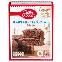 Betty Crocker Tempting Chocolate Cake Mix 425g Betty Crocker Tempting Chocolate Cake Mix 425g